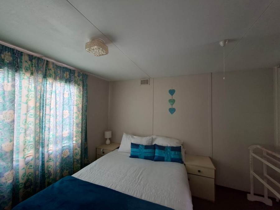 4 Bedroom Property for Sale in Hartenbos Central Western Cape